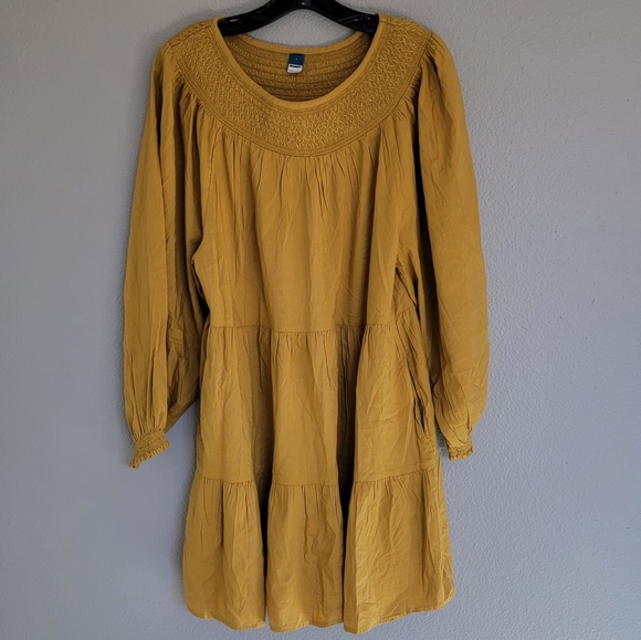 Old Navy Long-Sleeve Tiered Smocked Embroidered Mini Swing Dress / L. - Picture 1 of 10